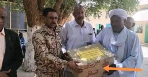 تسليم اوراق الامتحانات