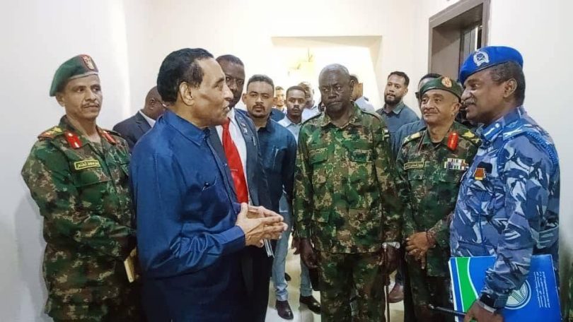 رئيس الوزراء يلتقي لجنة أمن الخرطوم ويشيد بانخفاض معدلات الجريمة 1 539530013 810353151346392 6971715368749948345 n 810x456 1