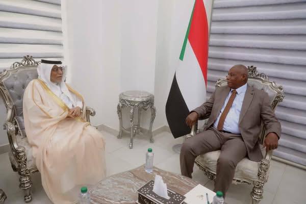 وزير الداخلية يشيد بمواقف السعودية الداعمة للسودان ويلتقي سفيرها ببورتسودان 1 116EF41A 36BB 4AF7 9380 B8366EDB6E29