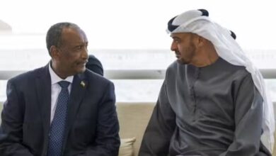 واشنطن تدخل على خط الأزمة السودانية الإماراتية لإنهاء التوتر 2 البرهان وبن زايد 750x430 ١.jpg
