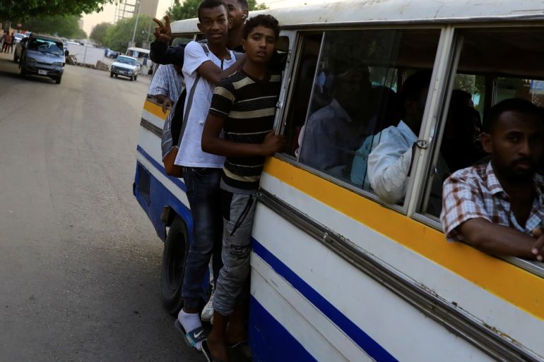 74e10d7e b202 4933 b6ef 9030bfe7fc74