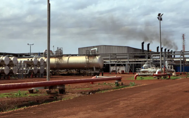 انتشار مشترك لحماية هجليج.. جوبا تتدخل لضمان استمرار ضخ النفط 1 2010 06 03T120DAN 1765193141