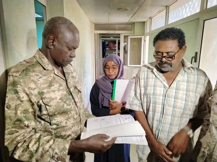 خلال زيارة مفاجئة لـ "التخطيط العمراني".. والي الخرطوم يوجه بحماية حقوق الملكية وتسريع معاملات الأراضي 1 1774976445110