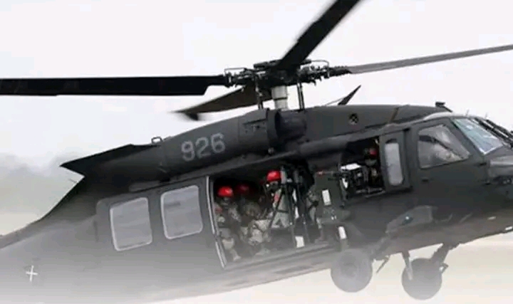 الحرس الثوري الإيراني: نيران "عشائرية" تُسقط مروحيتين أمريكيتين أثناء البحث عن حطام "F-35" 1 1775385851429