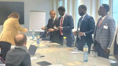 مناوي يبحث مع الخارجية السويسرية سبل إنقاذ الوضع الإنساني في دارفور ويطالب بتحرك دولي "أكثر فاعلية" 2 1775388515401