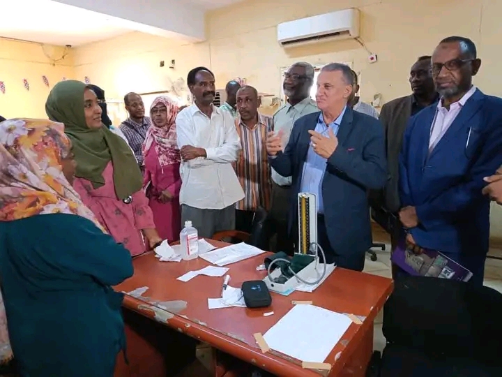 مدير صحة الخرطوم يتفقد مستشفى "أحمد قاسم" ببحري ويعلن الجاهزية لتوفير طاقة بديلة وخدمات نوعية 1 1775923636068