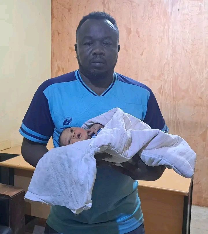 لليوم الثاني على التوالي.. العثور على رضيع ملقى خلف سياج بـ "ثورة أمدرمان" وسط مخاوف من تنامي الظاهرة 1 1776002006699