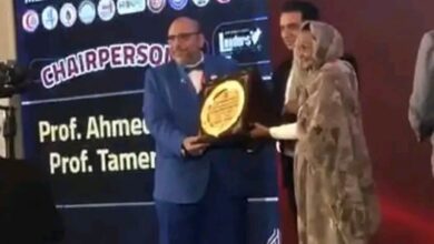 تتويجاً لمسيرة حافلة بالعطاء.. "رابطة الشرق الأوسط" تمنح البروفيسور ماريا ساتي جائزة الإنجاز في أمراض الدم بالإسكندرية 3 IMG ٢٠٢٦٠٤٠٩ ١٥٤١٢٣