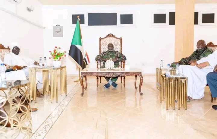 العدل والمساواة تدمج "نسور الشرق" في صفوفها وتضع شروطاً صارمة للسلام والهدنة باجتماع الخرطوم 1 1779109550034