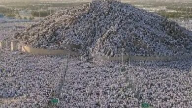 بصوت واحد لبيك اللهم لبيك.. جموع الحجيج تقف على صعيد عرفات الطاهر في مشهد يجسد وحدة الأمة الإسلامية 2 IMG ٢٠٢٦٠٥٢٦ ١٤٢٣٠٤