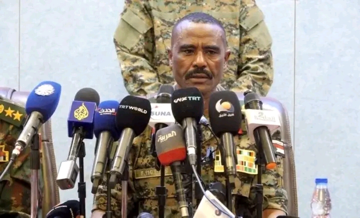"هيومن رايتس ووتش" تطالب الجيش السوداني بمحاسبة قادة الدعم السريع المنشقين وترفض منحهم العفو عن الجرائم الخطيرة 1 1781104158376