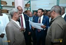 رئيس الوزراء يقف على أعمال كنترول الشهادة السودانية لدفعة 2026 5 1781120742263