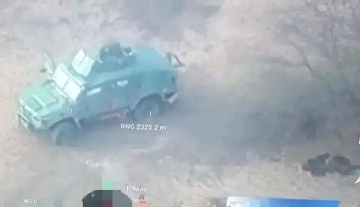 كشف المستور.. باحث سعودي يكشف عن دعم إماراتي بمليار دولار للحوثيين وأسلحة للمليشيا لاقتحام الأبيض 1 1782058346666