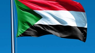 عاجــــــــل.. مصادر الحدث: الحكومة السودانية وافقت على هدنة إنسانية لمدة ثلاثة شهور تمهد لوقف الحرب 2 علم السودان