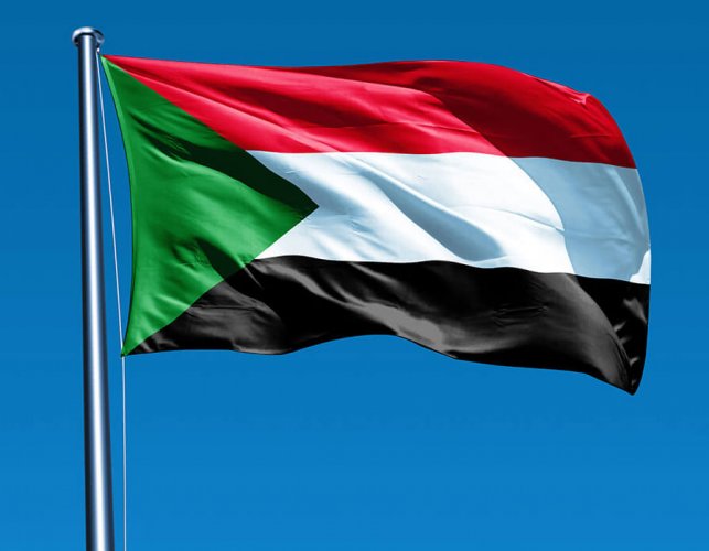 عاجــــــــل.. مصادر الحدث: الحكومة السودانية وافقت على هدنة إنسانية لمدة ثلاثة شهور تمهد لوقف الحرب 1 علم السودان