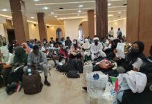 إلى مطار الخرطوم مباشرة.. 150 سودانياً يصلون في رحلة جديدة 1 مطار الخرطوم