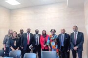 مطالب غامضة لـ “صمود” في جنيف