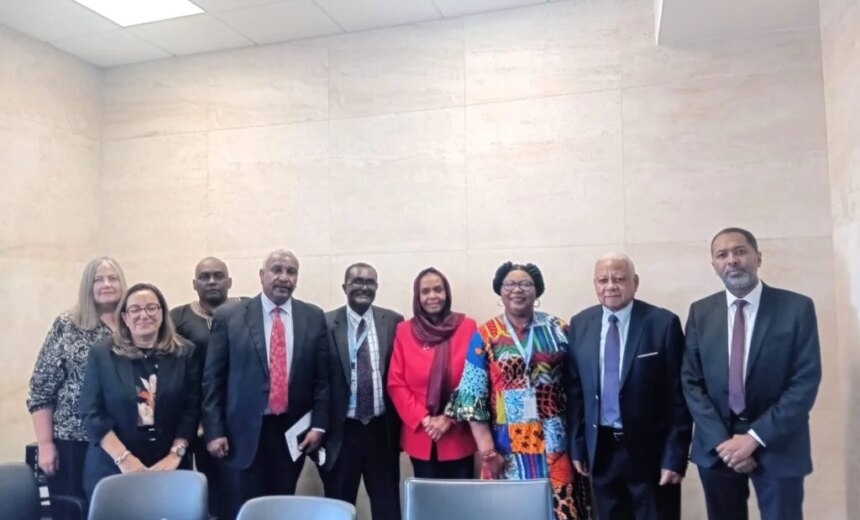 مطالب غامضة لـ "صمود" في جنيف 1 مطالب غامضة لـ “صمود” في جنيف