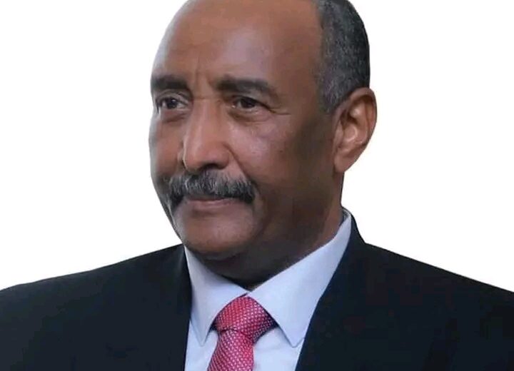 البرهان يبعث برسالة خطية إلى الرئيس الأمريكي.. ماذا قال.. إليك التفاصيل 1 البرهان يبعث برسالة خطية إلى الرئيس الأمريكي.. ماذا قال.. إليك التفاصيل