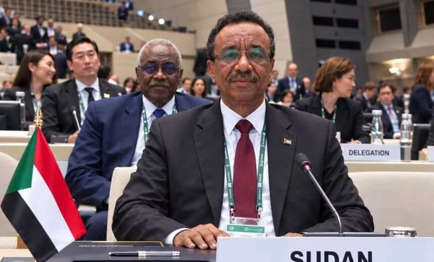 وزير التعليم العالي السوداني يستعرض خطة إعادة بناء الجامعات 1 وزير التعليم العالي السوداني يستعرض خطة إعادة بناء الجامعات
