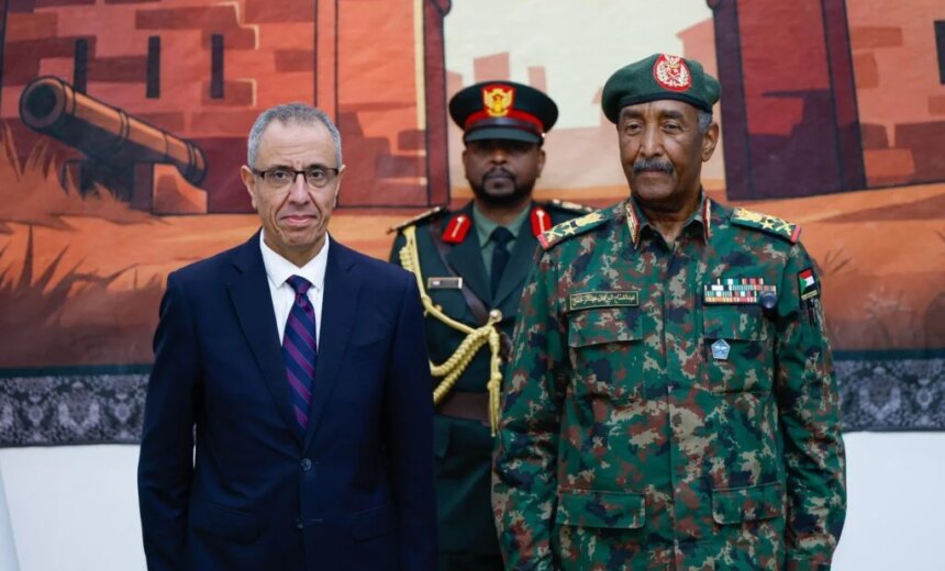 البرهان يستقبل السفير المصري الجديد في السودان