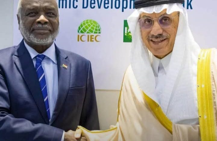 السودان يتفاوض مع البنك الإسلامي لتجديد الدعم المالي