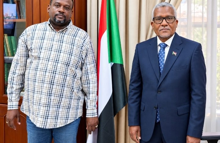 تكريم جهود زكاة السودان لدعم الفقراء في يوغندا